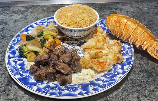Fillet Mignon& Whole Lobster Tailcombo